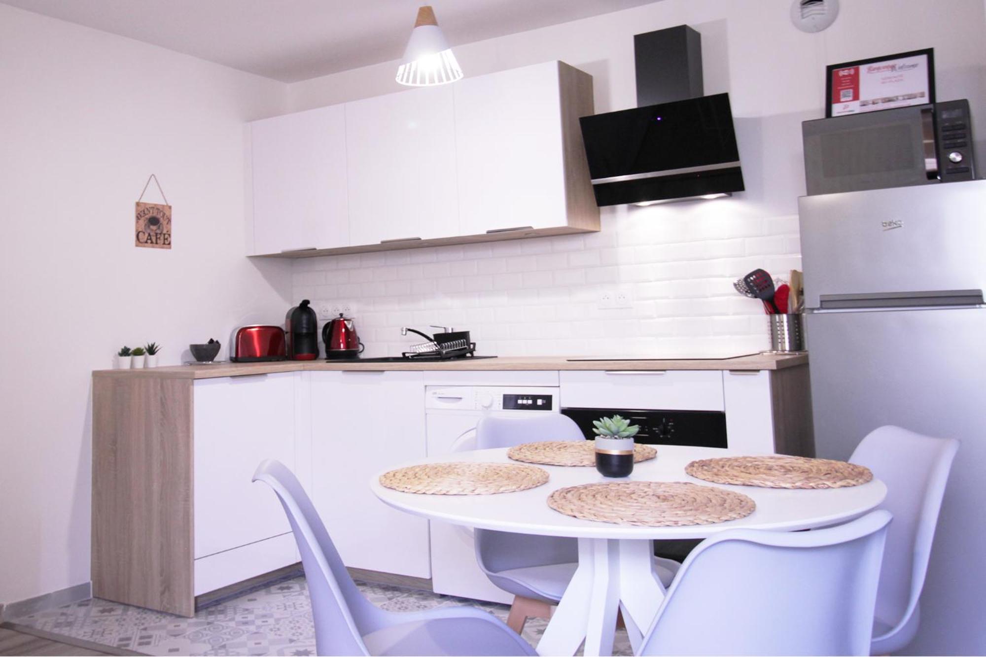 Proche Disneyland Paris - 4 Personnes, Wifi, Parking, Proche Rer Apartment Montevrain Ngoại thất bức ảnh